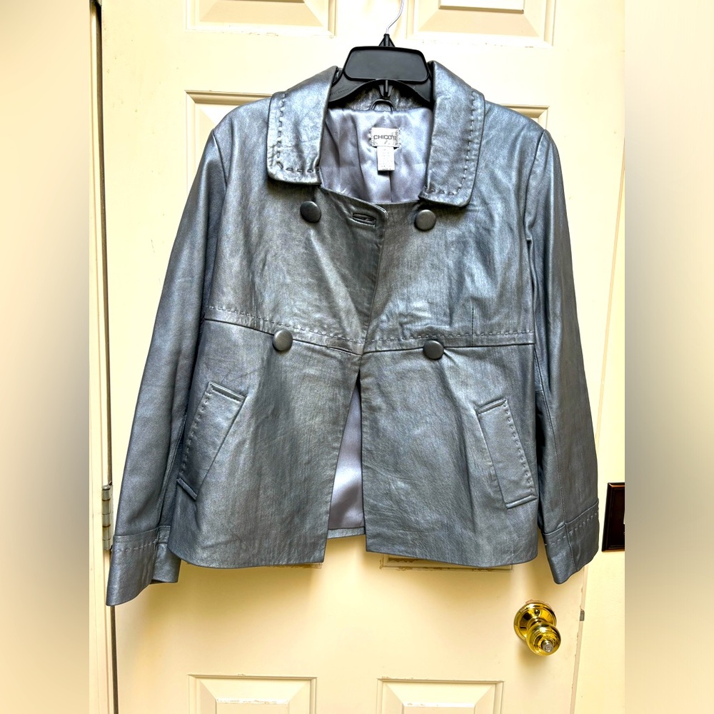 EUC! Women’s Chico’s Silver Jacket. Size 1 (Medium)